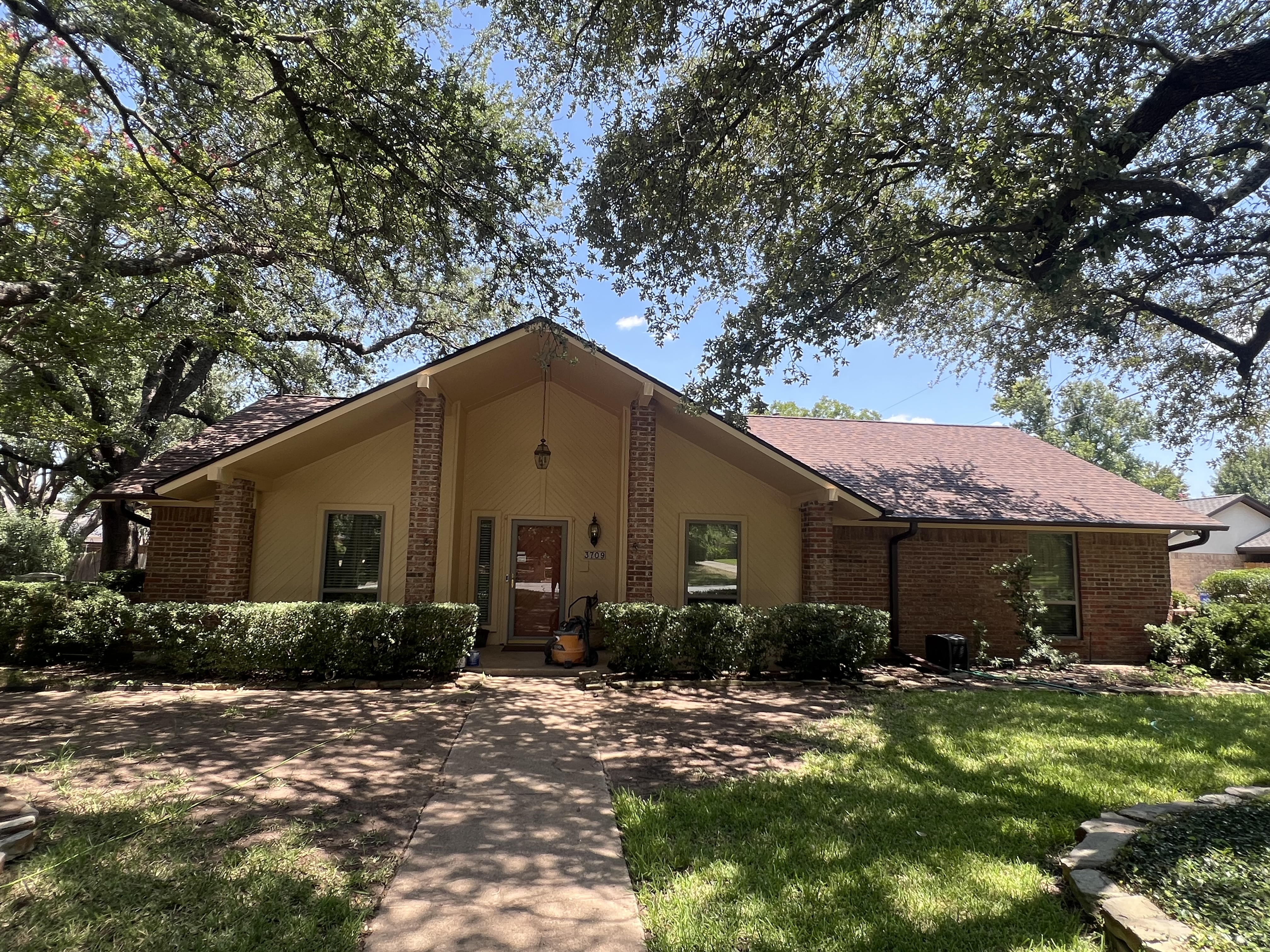 Home after roof replacement by MVP Construction and Remodeling